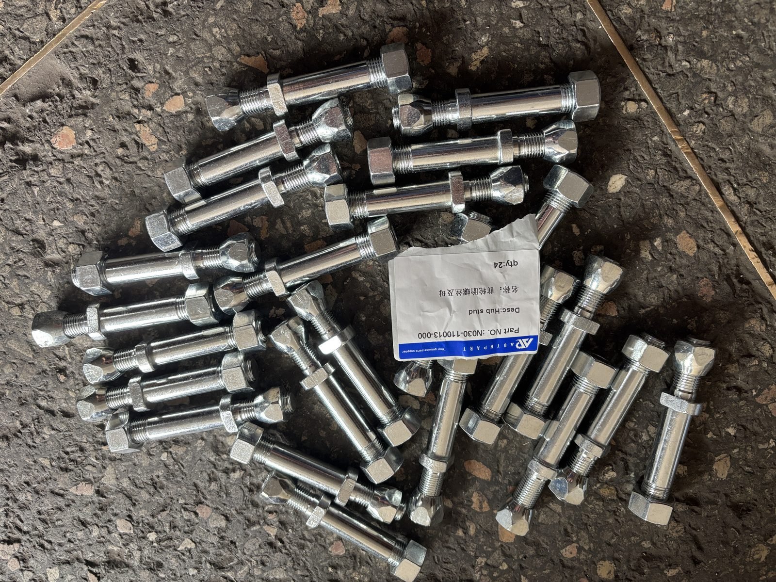 N030-110013-000 Forklift Front Wheel Bolt