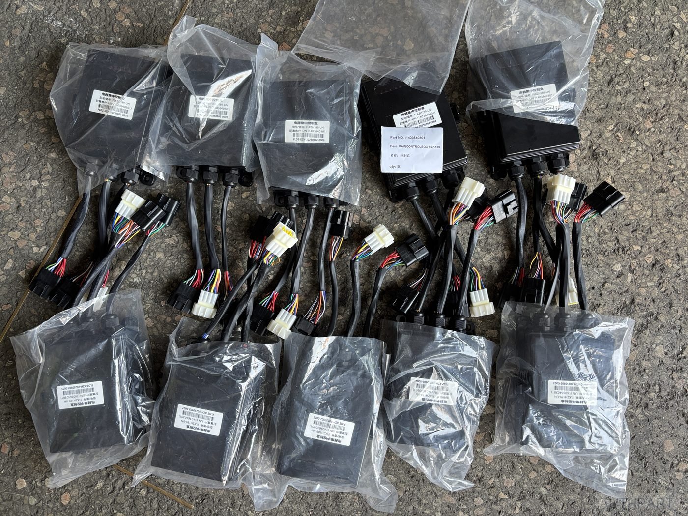 HELI main control box HZK189 1403640301 label and connector evidence